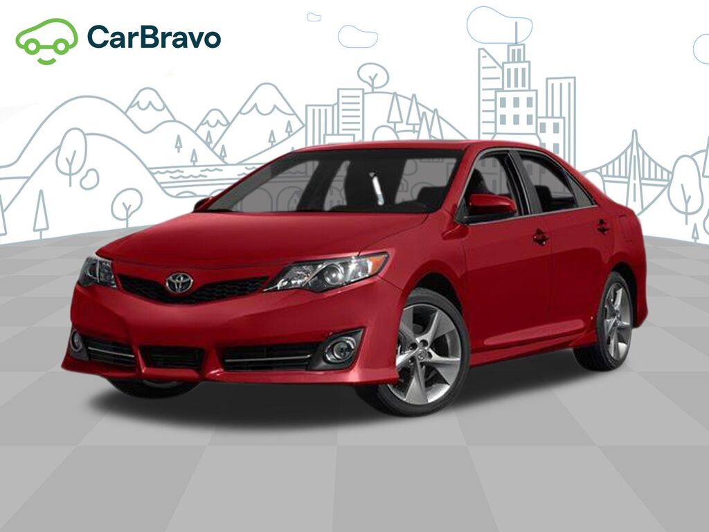 2014 Toyota Camry SE — photo 1 of 7
