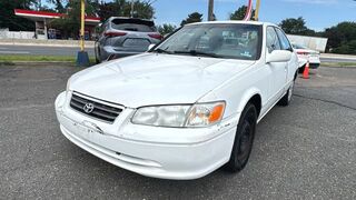 2000 Toyota Camry LE Sedan 4D