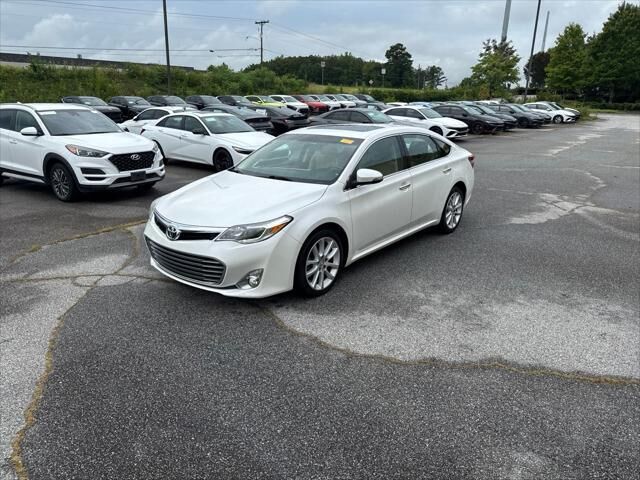 2015 Toyota Avalon Limited — photo 1 of 13