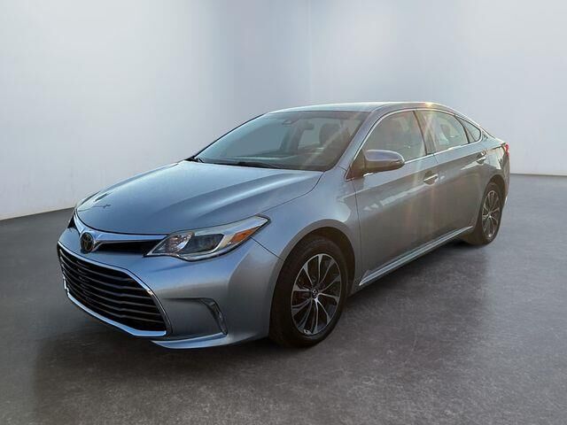 2018 Toyota Avalon XLE — photo 1 of 13