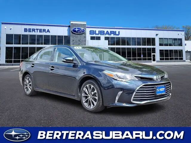 2016 Toyota Avalon XLE