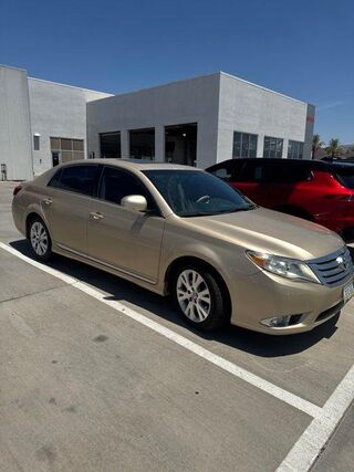 2011 Toyota Avalon Base — photo 1 of 2