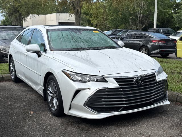 2019 Toyota Avalon XLE — photo 1 of 13