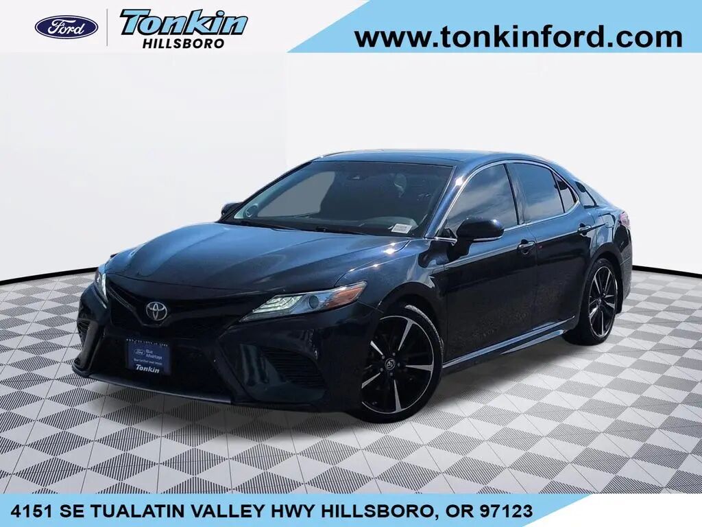 2018 Toyota Camry XLE V6 — photo 1 of 52