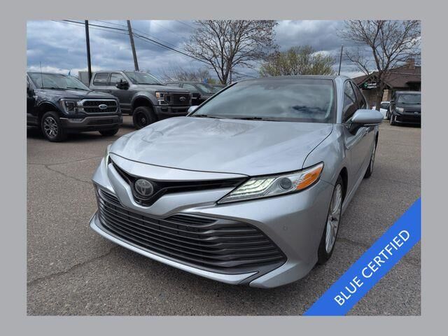 2018 Toyota Camry XLE V6 — photo 1 of 4