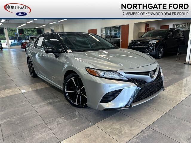 2018 Toyota Camry XLE V6 — photo 1 of 26