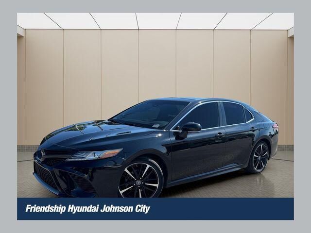 2019 Toyota Camry XSE V6 — photo 1 of 13