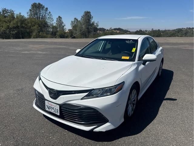 2020 Toyota Camry LE — photo 1 of 12