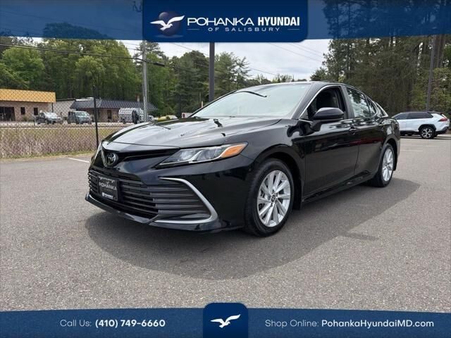 2024 Toyota Camry LE — photo 1 of 22