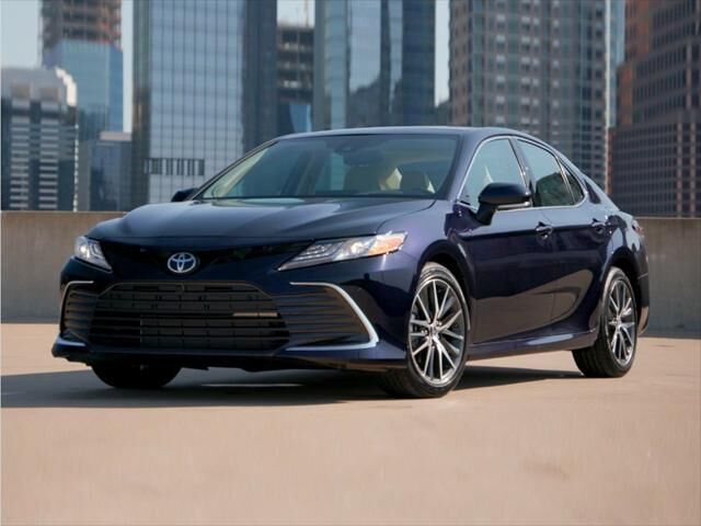 2023 Toyota Camry LE — photo 1 of 1