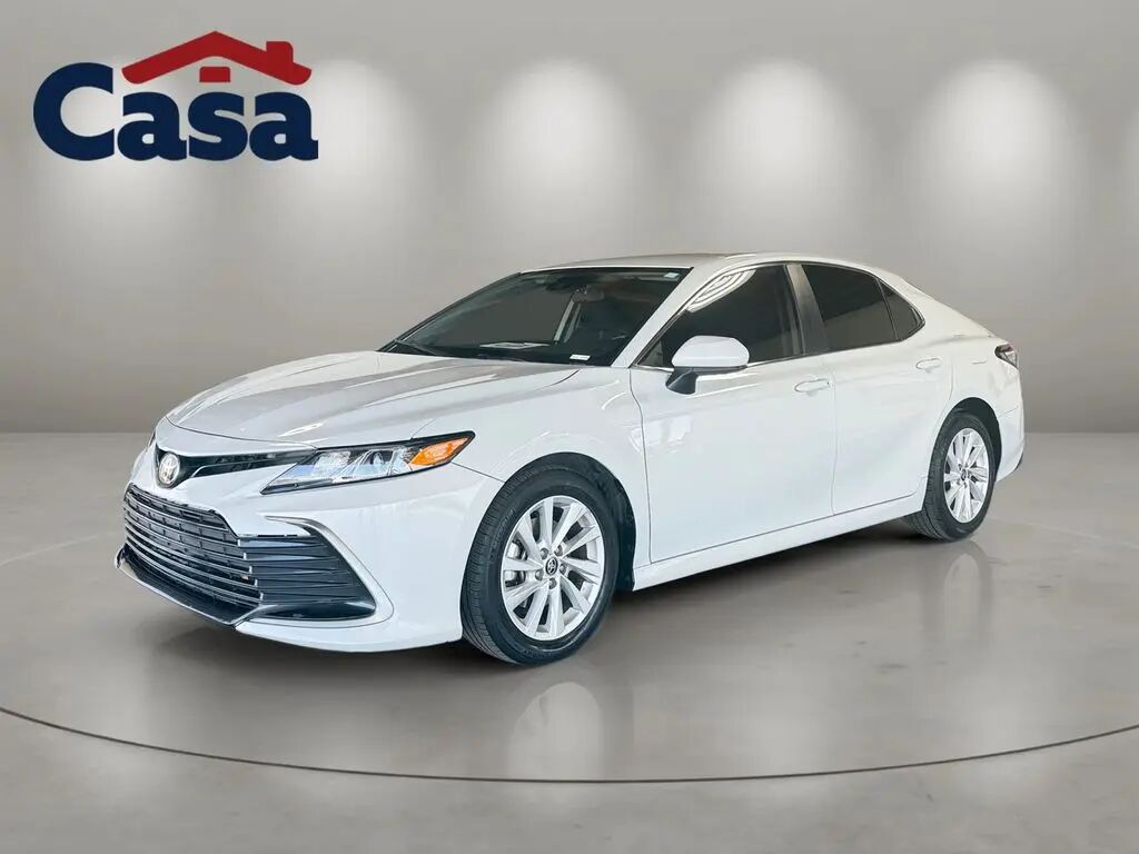 2023 Toyota Camry LE — photo 1 of 13