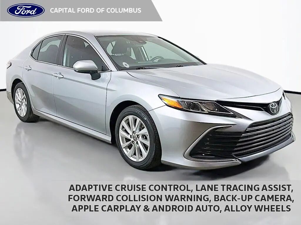 2023 Toyota Camry LE — photo 1 of 5