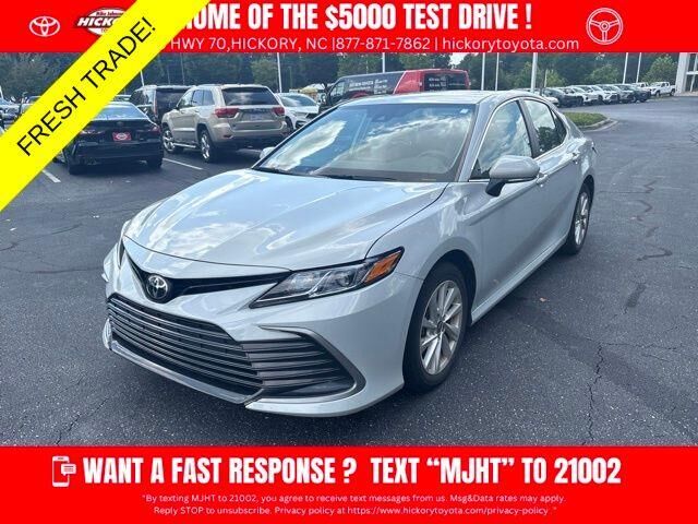 2024 Toyota Camry LE — photo 1 of 25