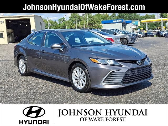 2023 Toyota Camry LE — photo 1 of 13