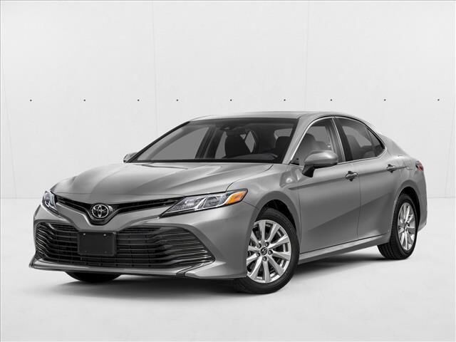 2020 Toyota Camry LE — photo 1 of 1