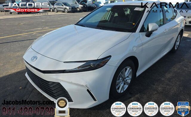 2025 Toyota Camry LE