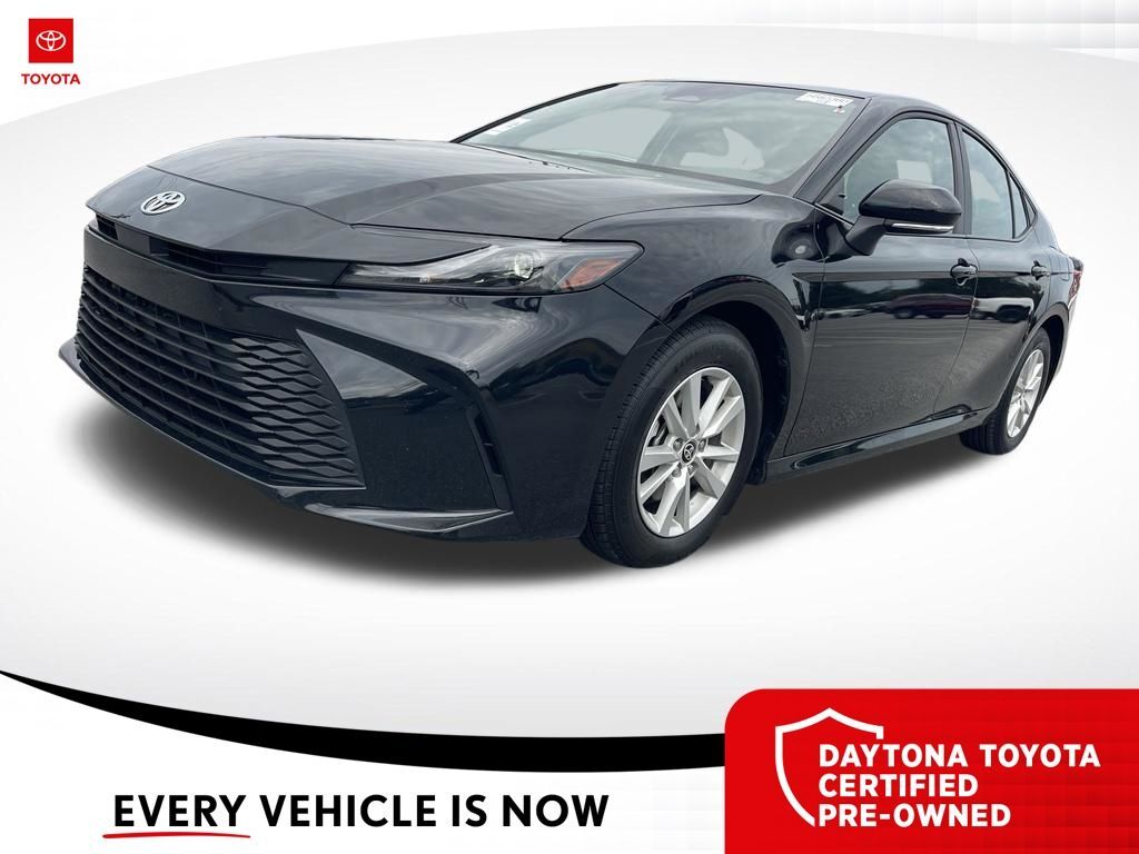 2025 Toyota Camry LE — photo 1 of 13