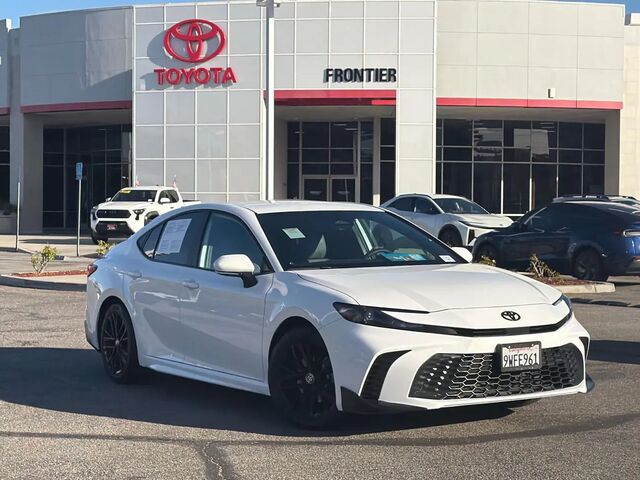 2026 Toyota Camry SE