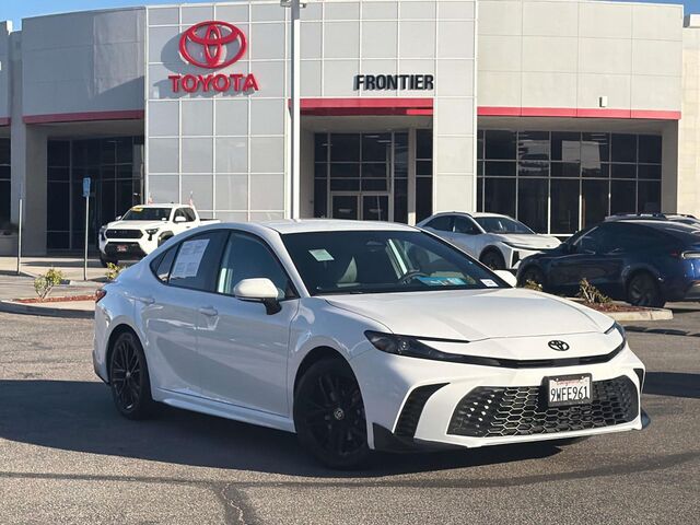 2026 Toyota Camry SE