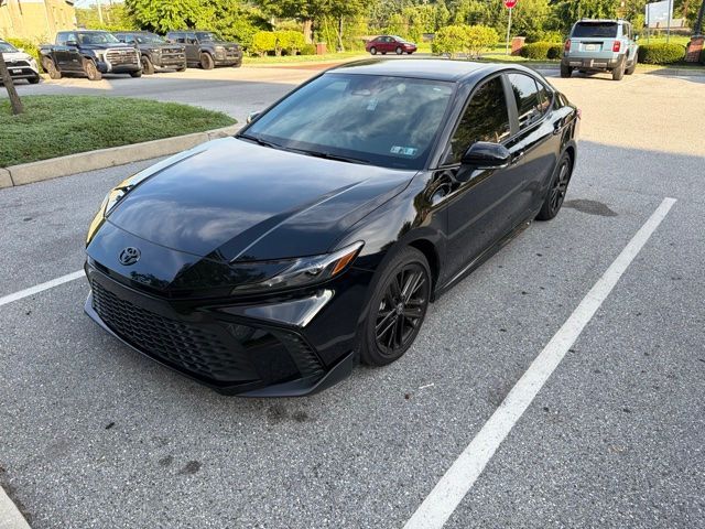 2026 Toyota Camry SE — photo 1 of 13
