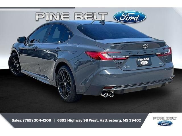 2026 Toyota Camry SE — photo 1 of 12