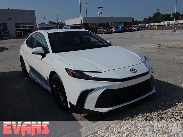2026 Toyota Camry SE — photo 1 of 1