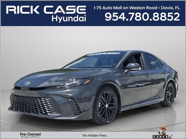 2025 Toyota Camry SE