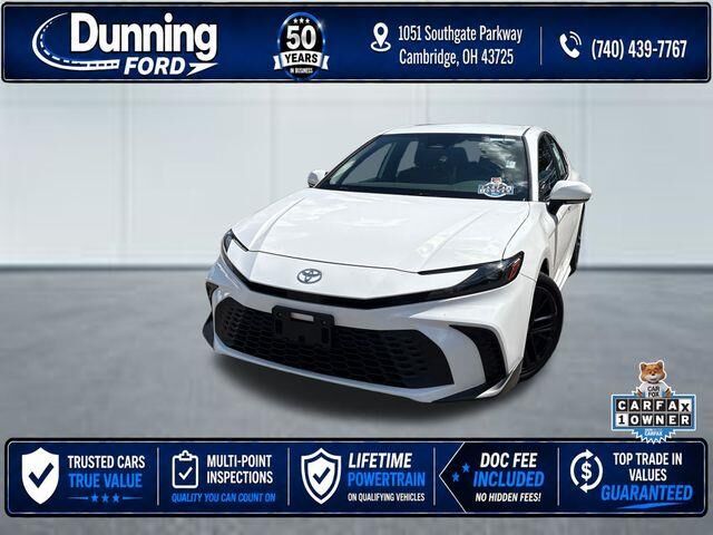2025 Toyota Camry SE — photo 1 of 39
