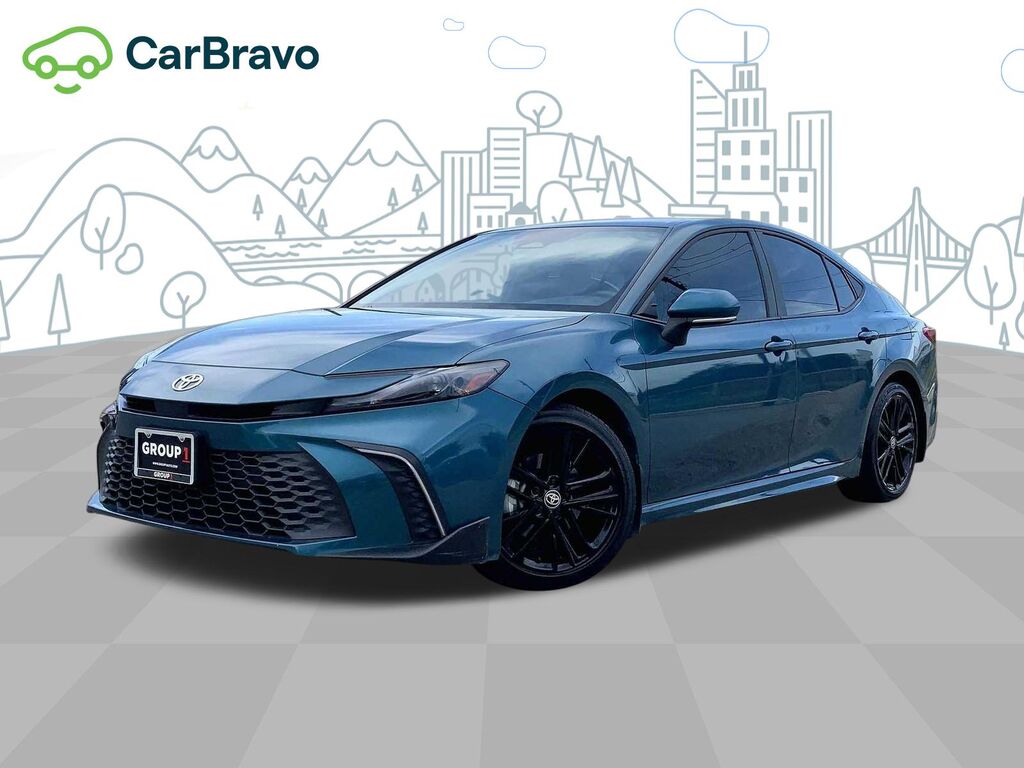 2025 Toyota Camry SE — photo 1 of 6