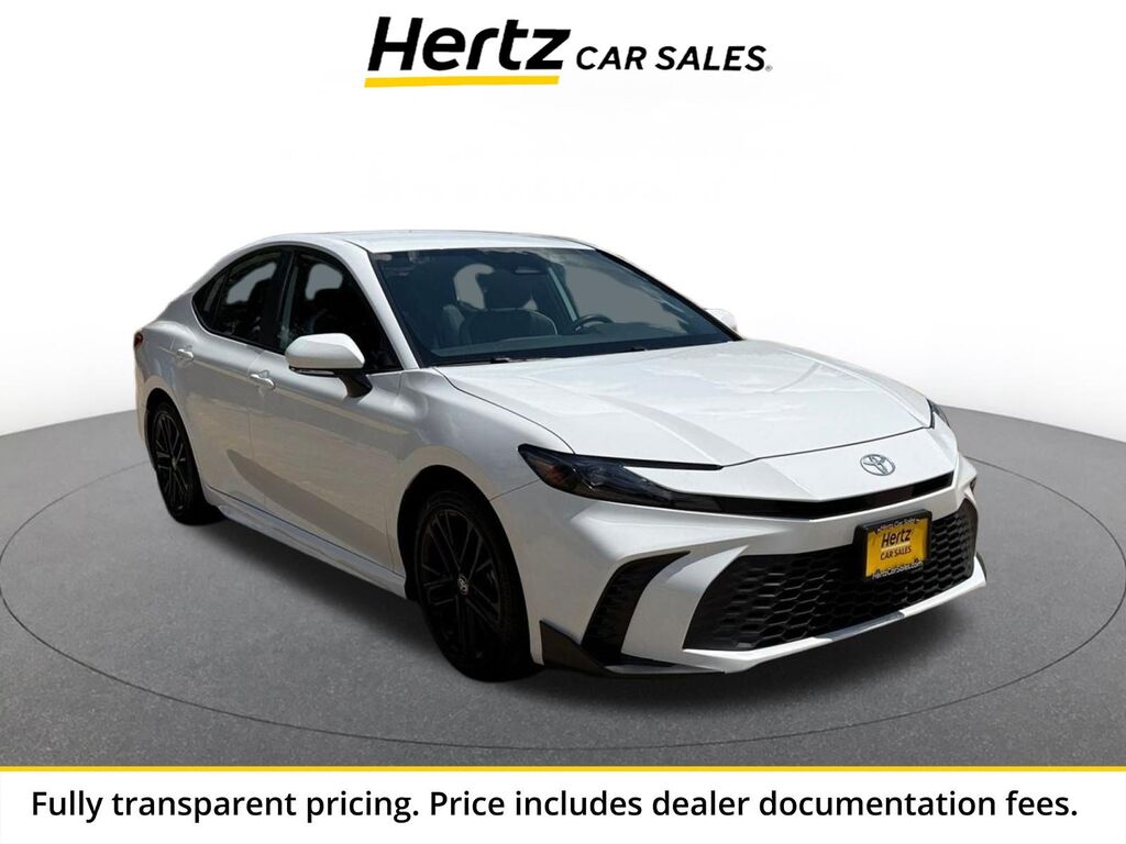 2026 Toyota Camry SE — photo 1 of 23