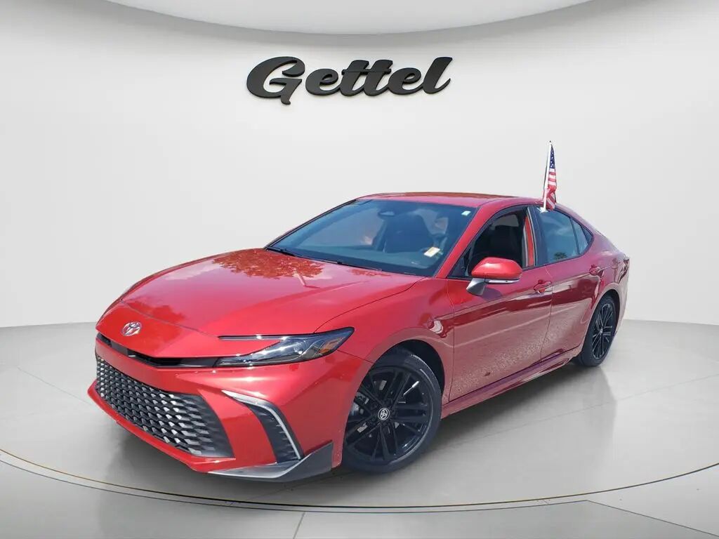 2025 Toyota Camry SE — photo 1 of 39