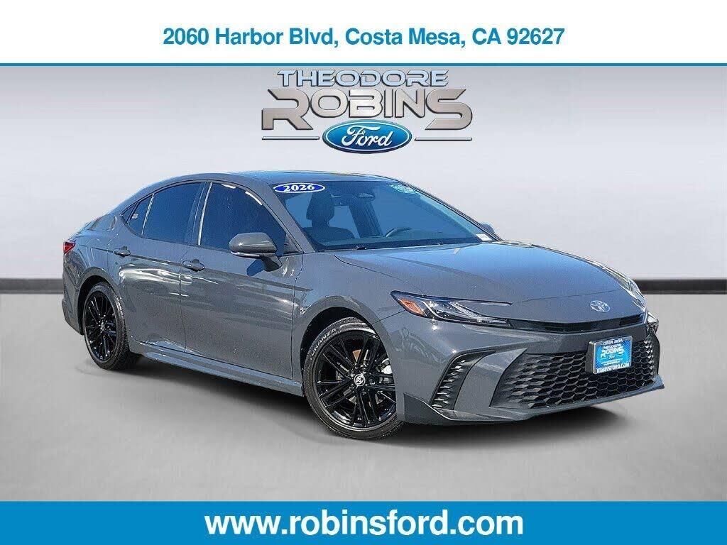 2026 Toyota Camry SE — photo 1 of 1