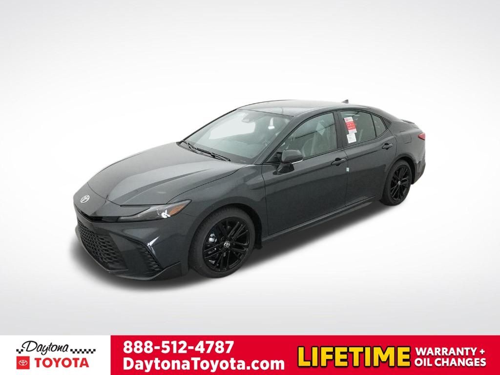 2026 Toyota Camry SE — photo 1 of 13