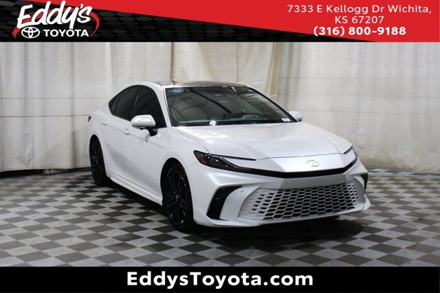 2025 Toyota Camry XSE — photo 1 of 13