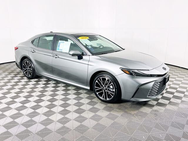 2026 Toyota Camry XLE — photo 1 of 17