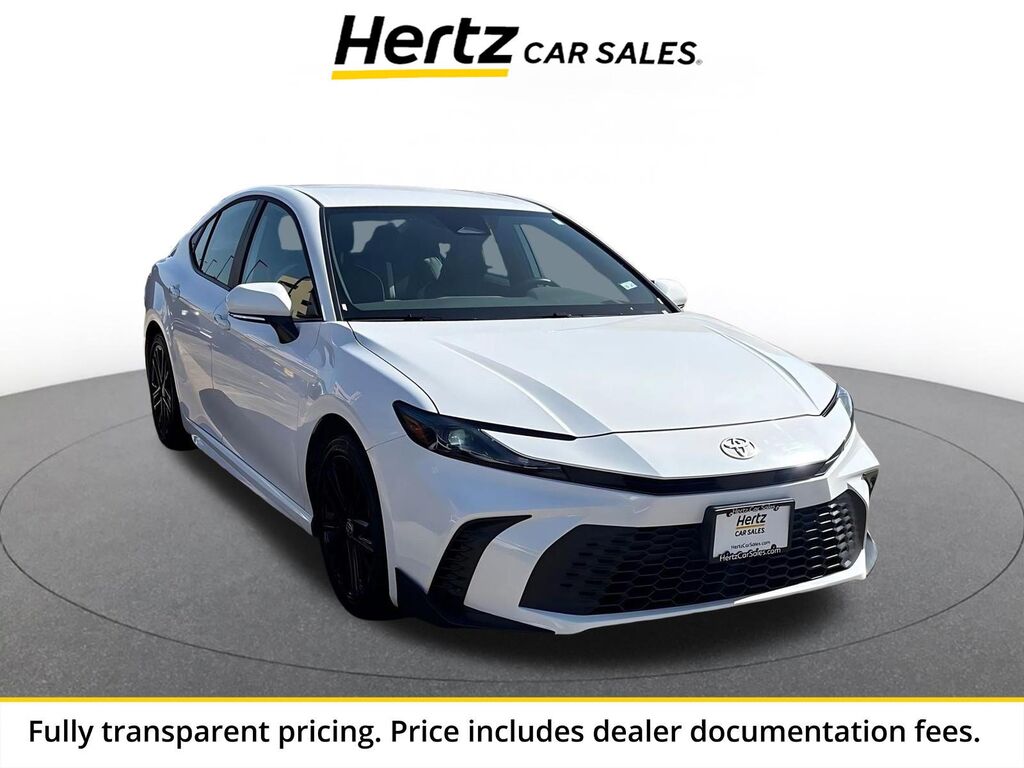 2026 Toyota Camry LE — photo 1 of 13