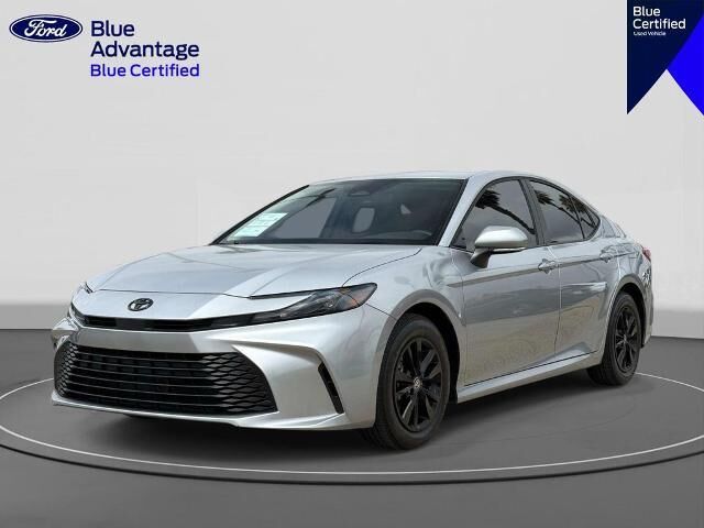 2026 Toyota Camry LE — photo 1 of 6