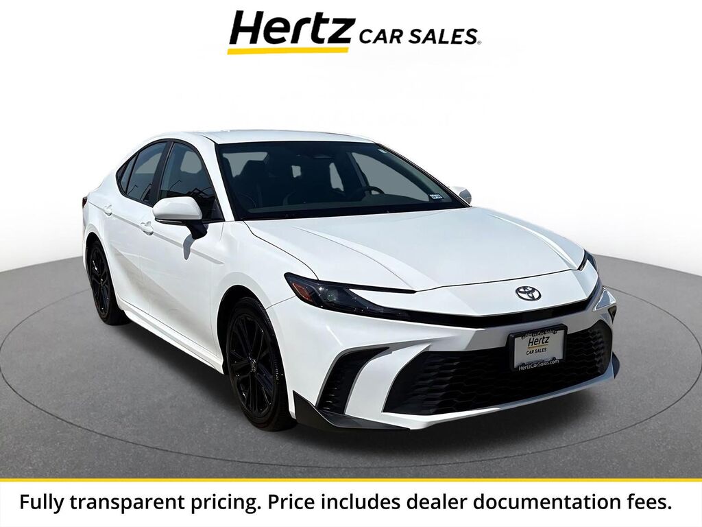 2026 Toyota Camry LE — photo 1 of 13