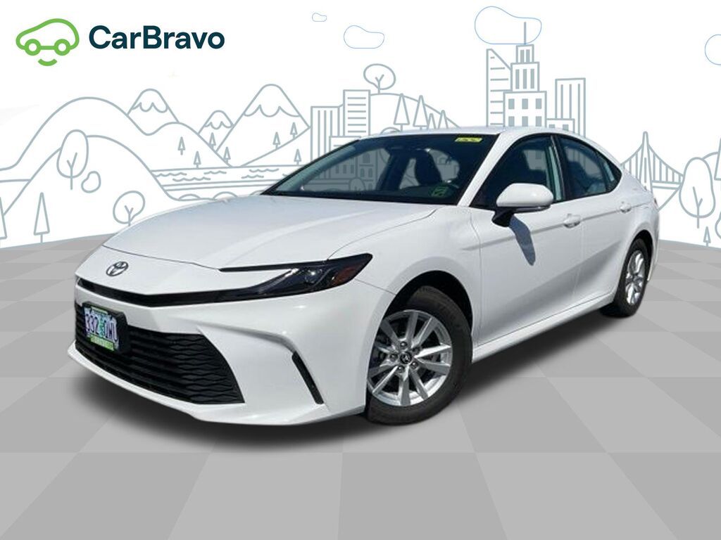 2025 Toyota Camry LE — photo 1 of 6