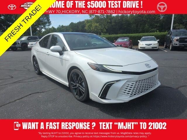 2025 Toyota Camry SE