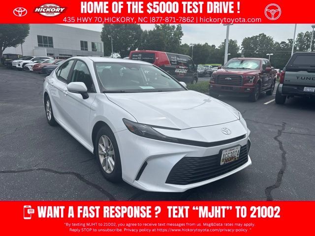 2025 Toyota Camry LE — photo 1 of 11