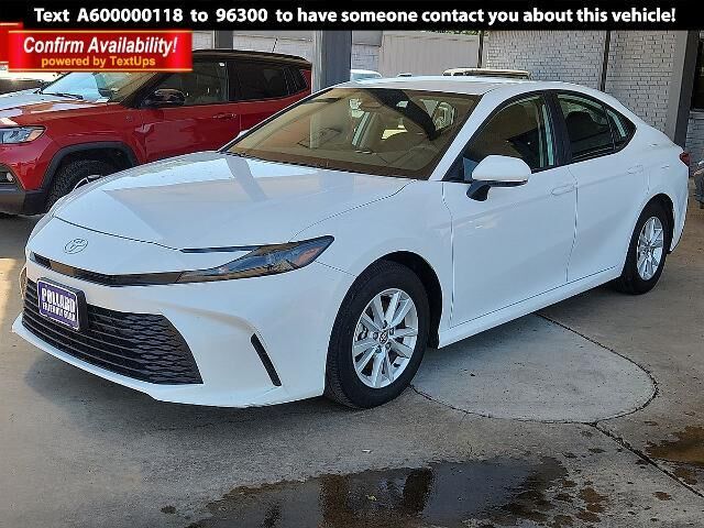 2025 Toyota Camry LE