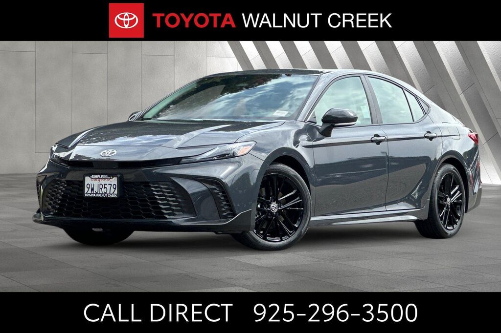 2026 Toyota Camry SE — photo 1 of 23