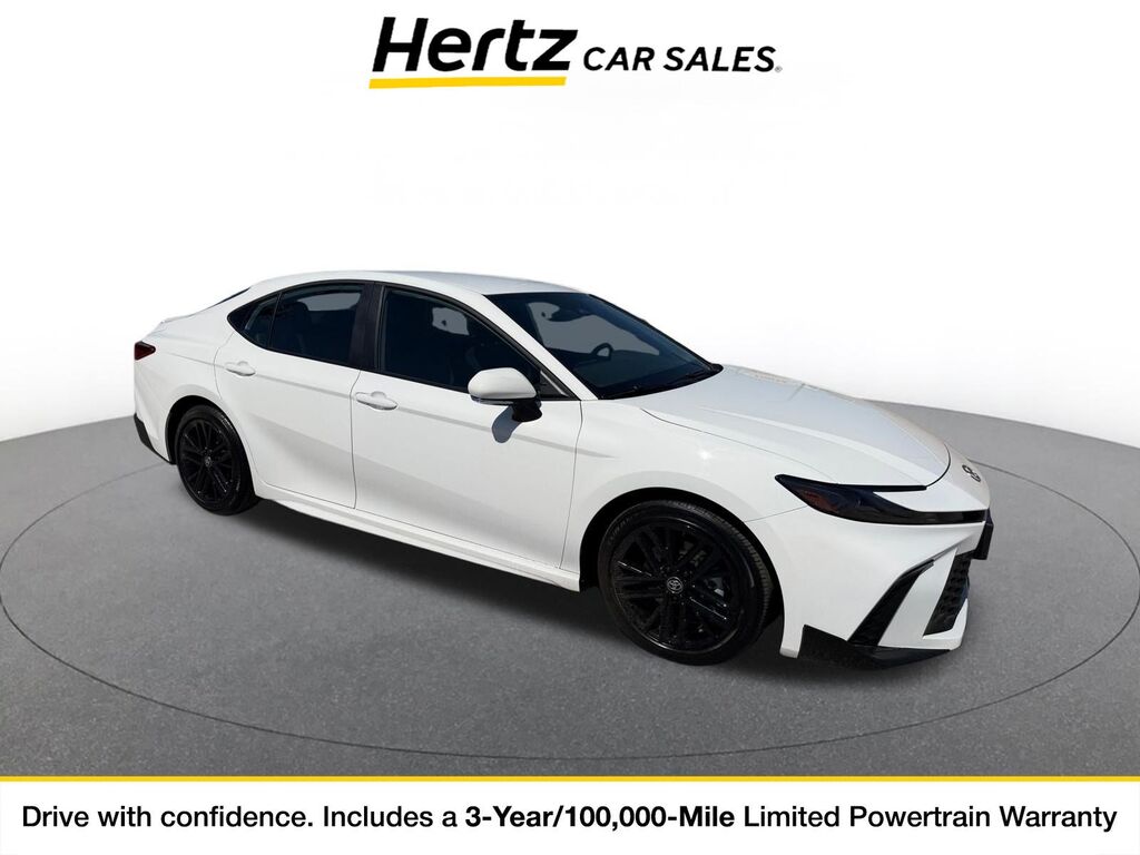2026 Toyota Camry LE — photo 1 of 11