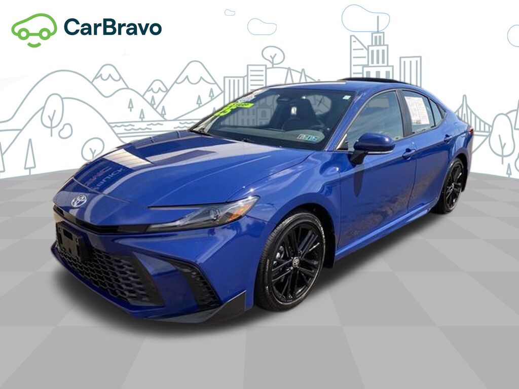 2025 Toyota Camry LE — photo 1 of 5
