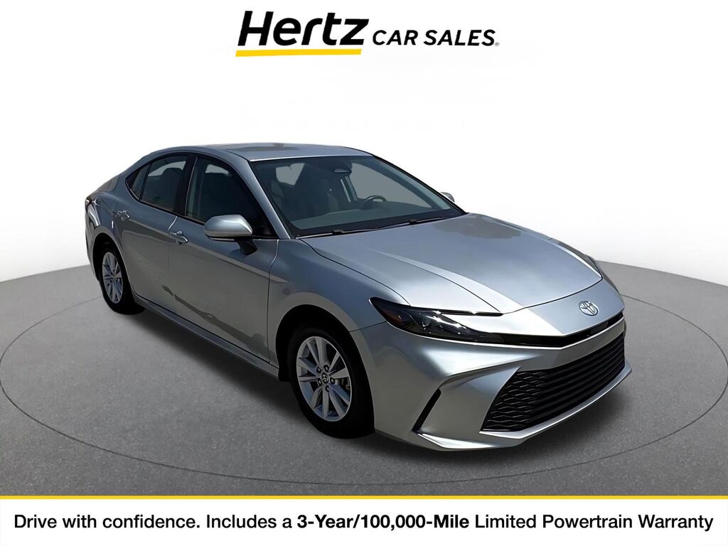 2025 Toyota Camry LE — photo 1 of 11