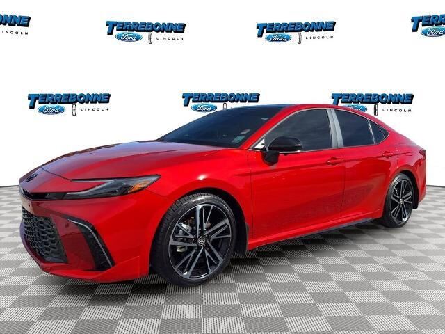 2026 Toyota Camry SE — photo 1 of 13