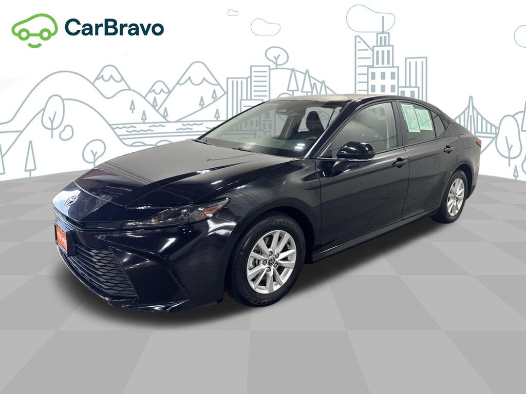 2025 Toyota Camry LE — photo 1 of 7