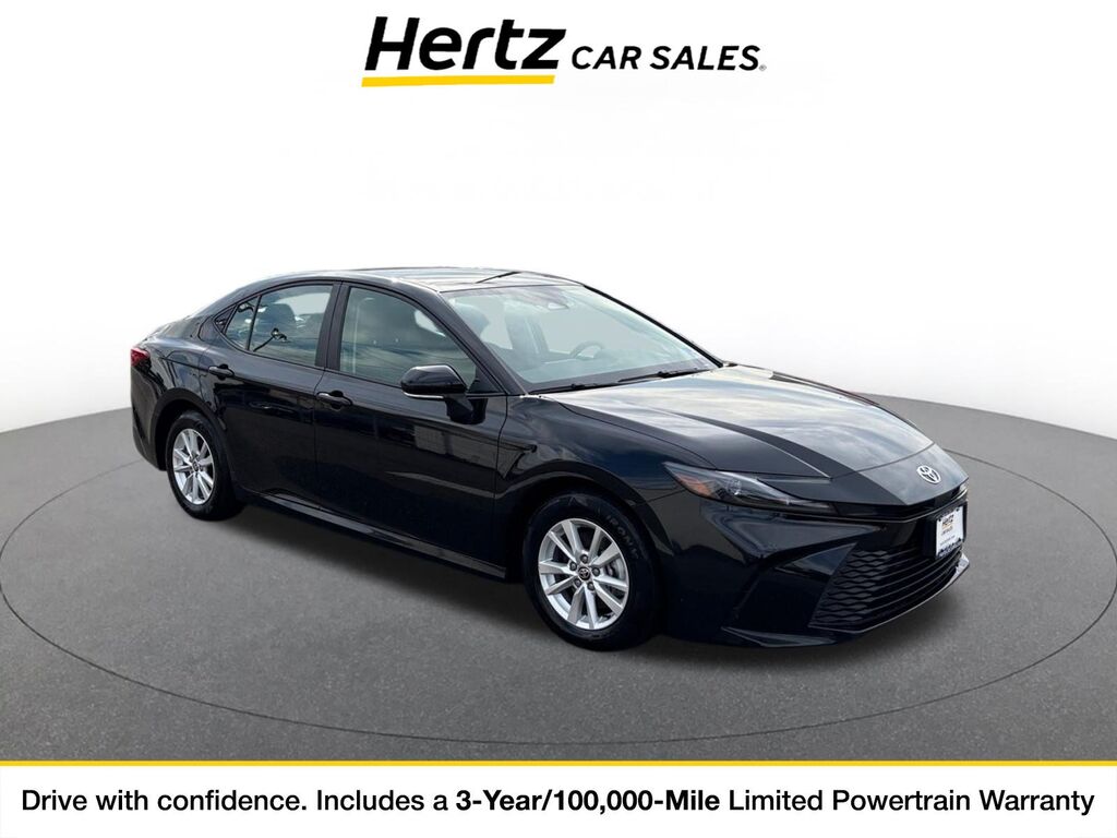 2025 Toyota Camry LE — photo 1 of 1
