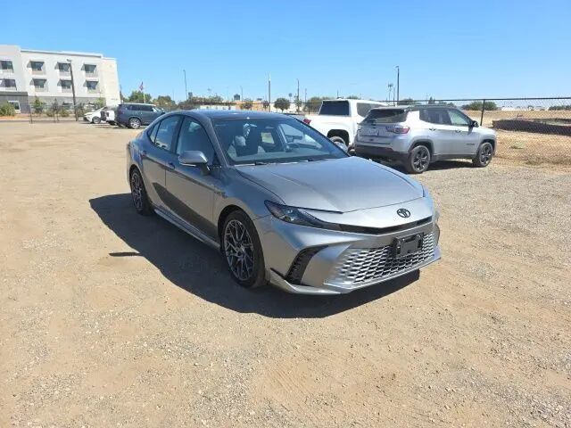 2026 Toyota Camry SE — photo 1 of 5